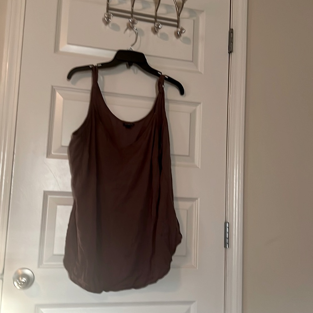 Medium brown tank/camisole